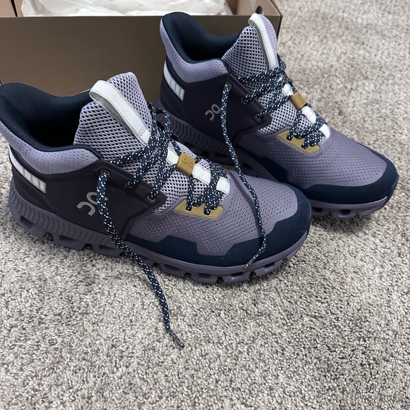 On Running Cloud Hi Edge Pepple & Lilac Sneaker Size 11 - Picture 8 of 11